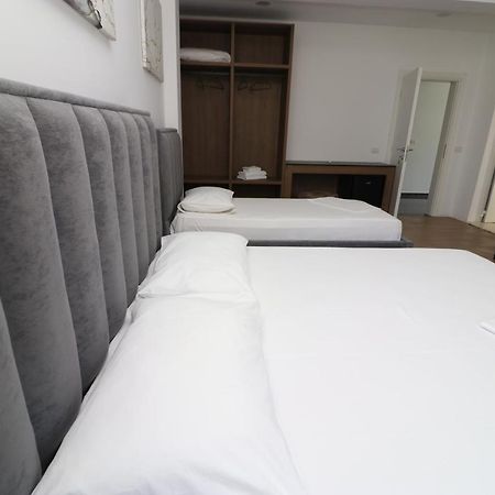 Hotel Kristal Vlore Exterior photo