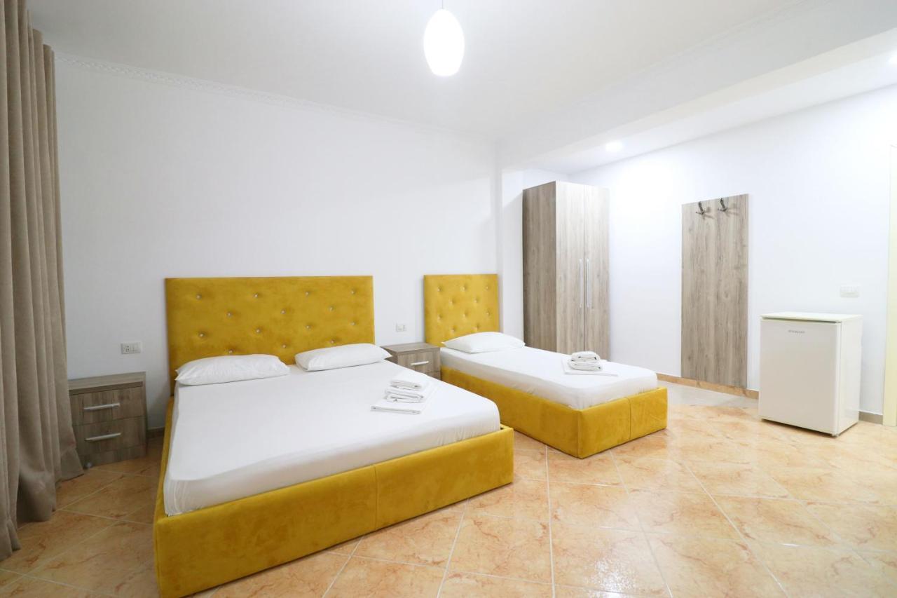 Hotel Kristal Vlore Exterior photo