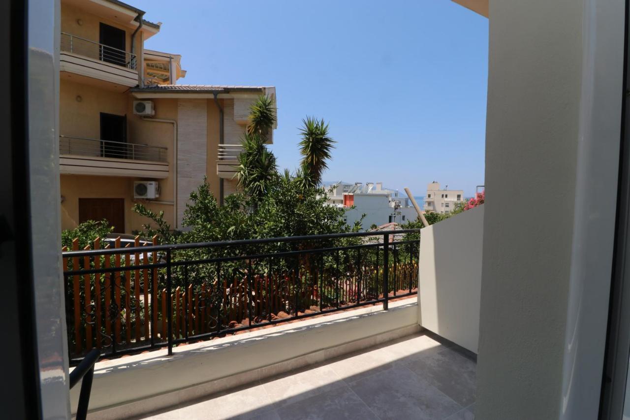 Hotel Kristal Vlore Exterior photo